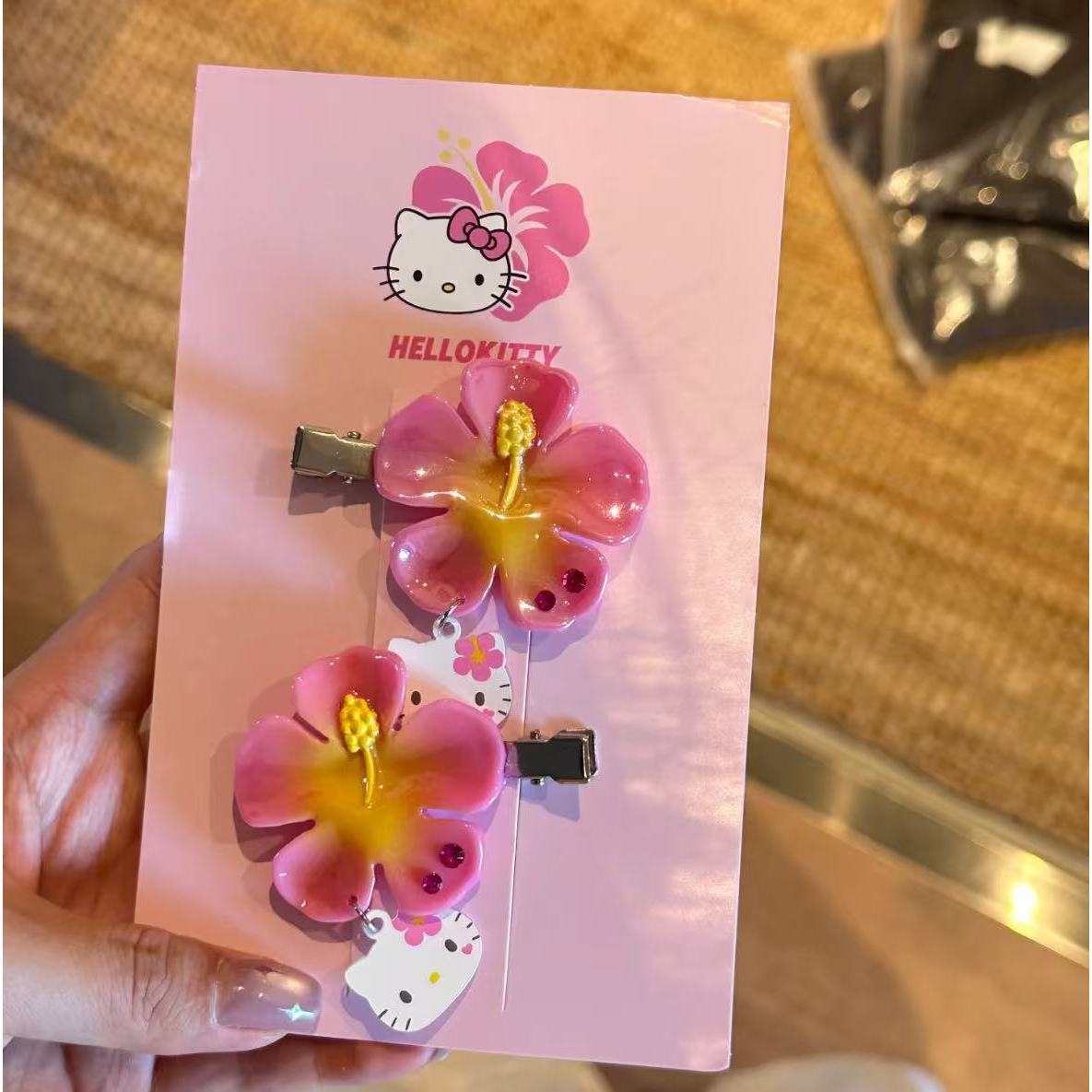 Tech Accessories For Women - Set Jepit Rambut Bunga Hello Kitty